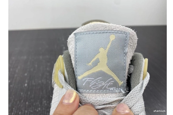 DV3742-021 4 SE Jordan DV3742-021 Craft Photon Retro Dust 1018